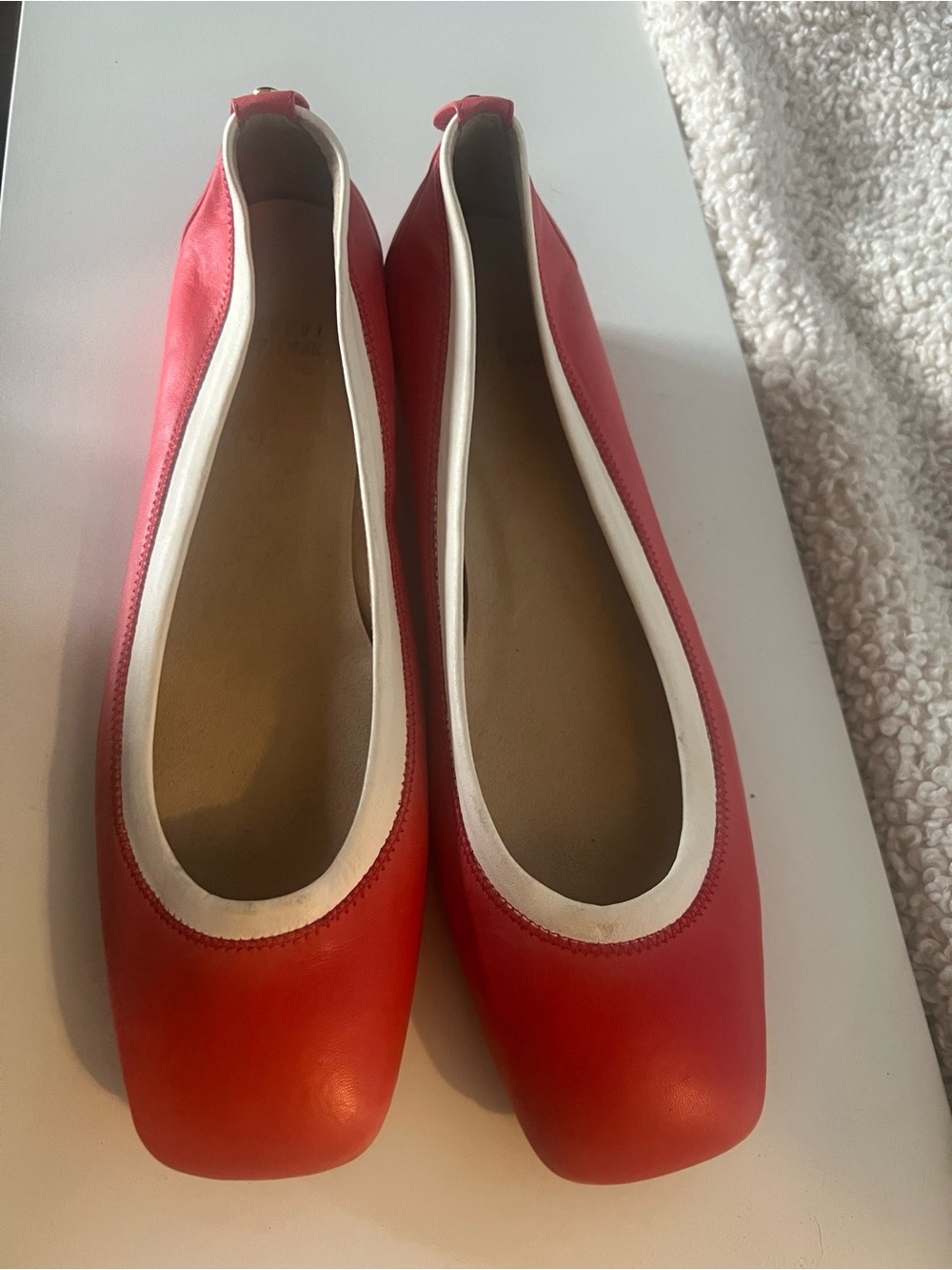 Stuart Wietzman Women’s Red Square-Toe Ballet Flats with Cream Trim 9